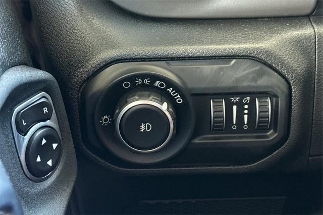 2020 Jeep Wrangler Unlimited Willys 4X4