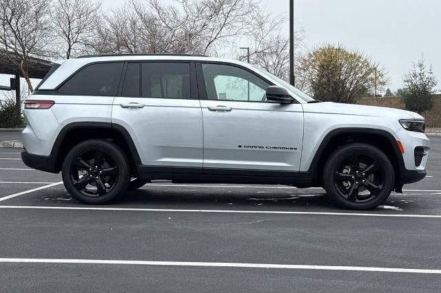 2022 Jeep Grand Cherokee Altitude 4x4