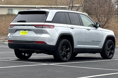 2022 Jeep Grand Cherokee Altitude 4x4