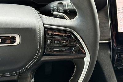 2023 Jeep Grand Cherokee L Overland 4x4