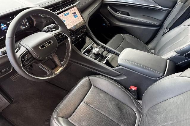 2023 Jeep Grand Cherokee L Overland 4x4