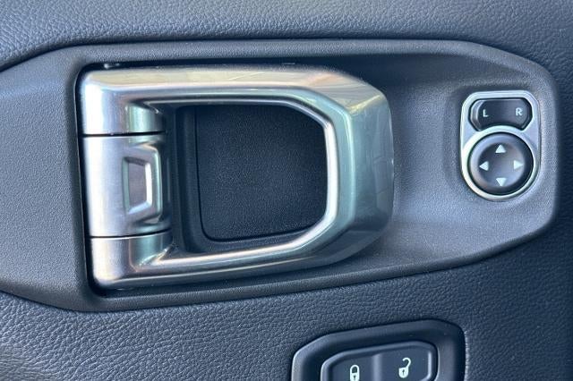 2025 Jeep Wrangler 4-Door Recon 4x4