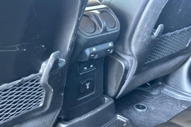 2025 Jeep Wrangler 4-Door Recon 4x4