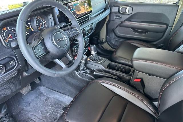 2025 Jeep Wrangler 4-Door Recon 4x4