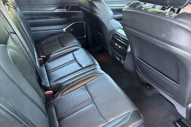 2023 Jeep Wagoneer L Series II 4x2