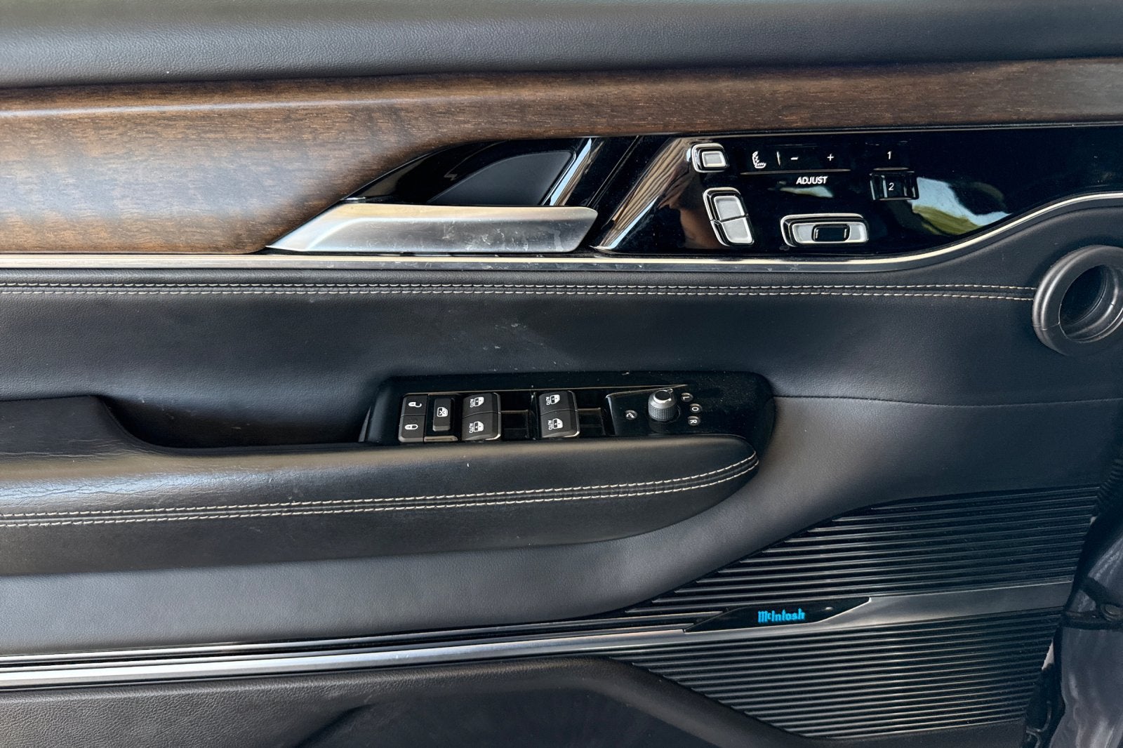 2024 Jeep Grand Wagoneer L Base