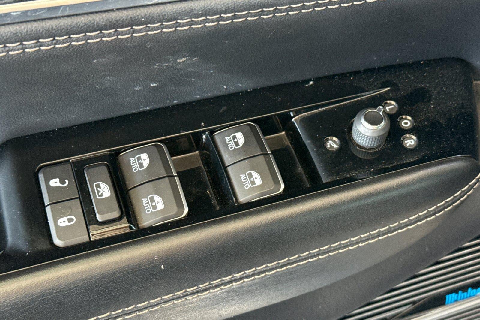2024 Jeep Grand Wagoneer L Base