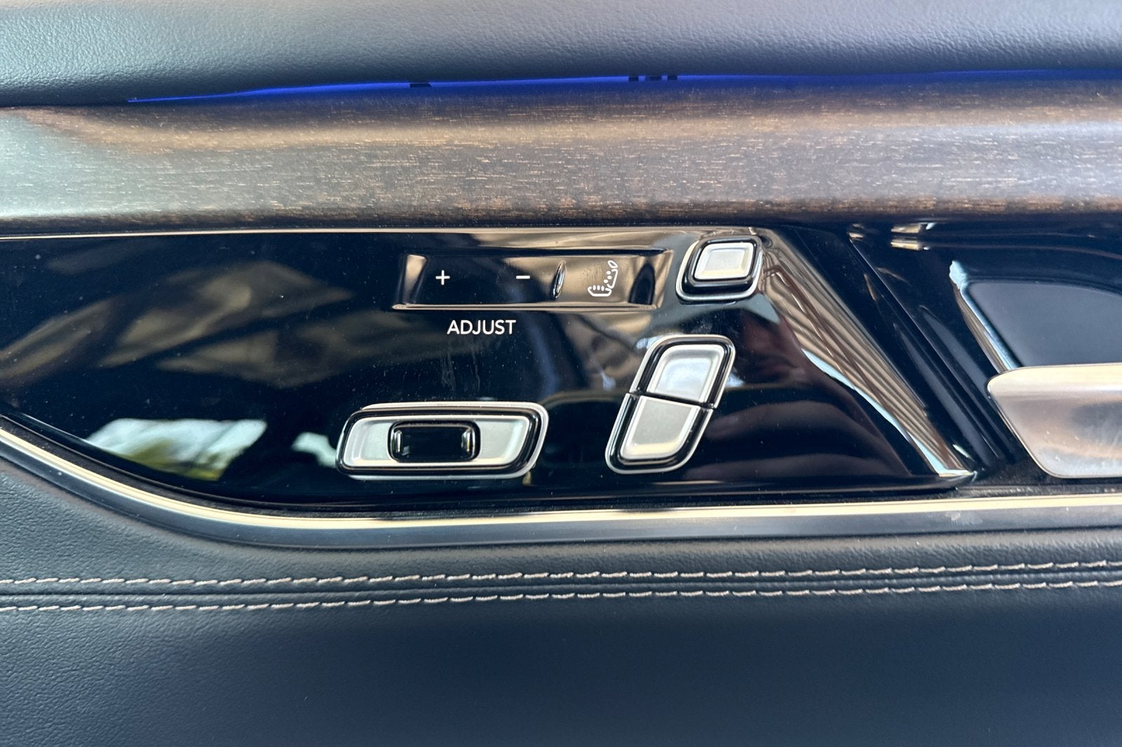 2024 Jeep Grand Wagoneer L Base