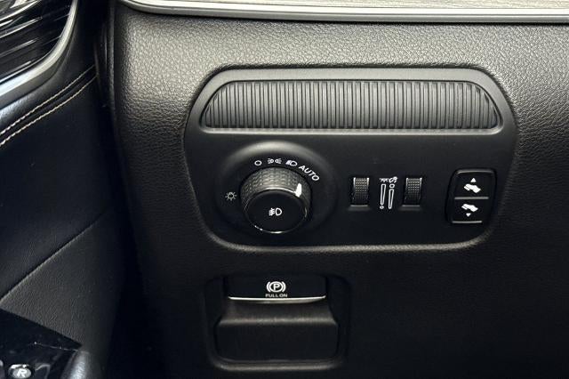 2024 Jeep Wagoneer Series II 4x2