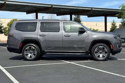 2024 Jeep Wagoneer Series II 4x2