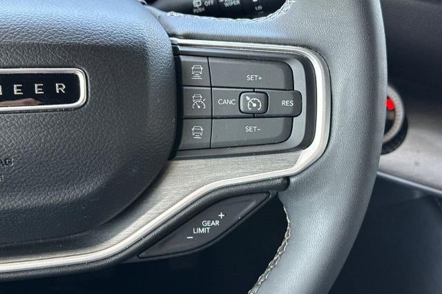 2025 Jeep Wagoneer Carbide 4x4