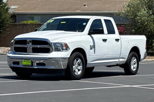 2024 RAM 1500 Classic SLT Quad Cab 4x2 6'4" Box