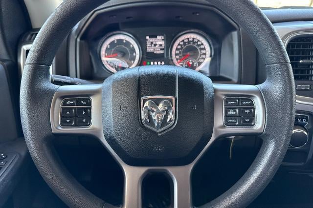 2024 RAM 1500 Classic SLT Quad Cab 4x2 6'4" Box