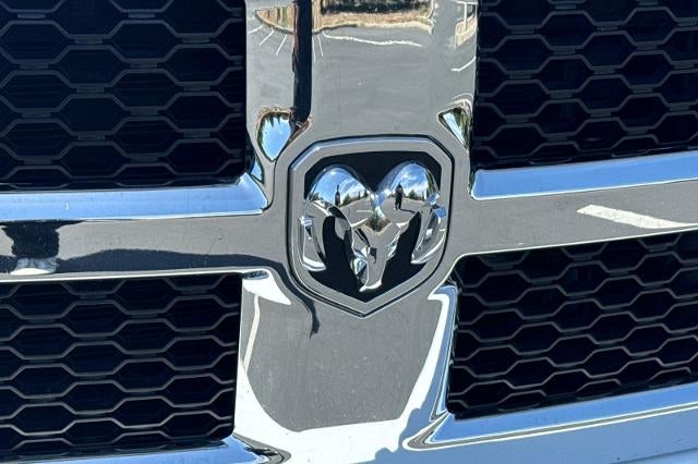 2024 RAM 1500 Classic SLT Quad Cab 4x2 6'4" Box