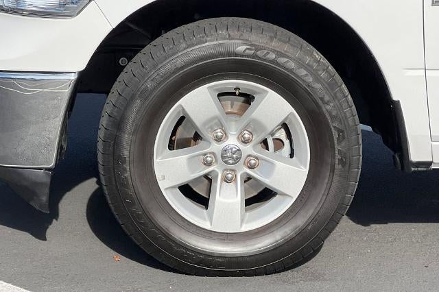 2024 RAM 1500 Classic SLT Quad Cab 4x2 6'4" Box