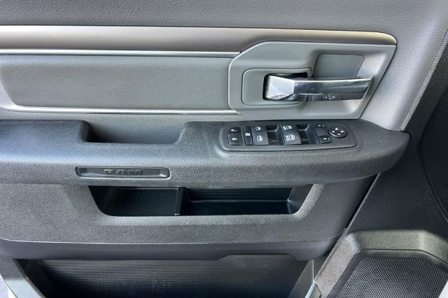 2024 RAM 1500 Classic SLT Quad Cab 4x2 6'4" Box