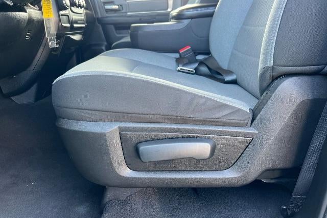 2024 RAM 1500 Classic SLT Quad Cab 4x2 6'4" Box