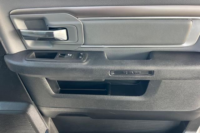 2024 RAM 1500 Classic SLT Quad Cab 4x2 6'4" Box