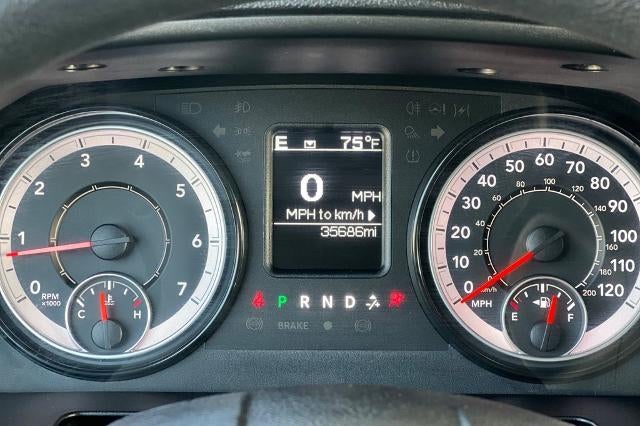 2024 RAM 1500 Classic SLT Quad Cab 4x2 6'4" Box