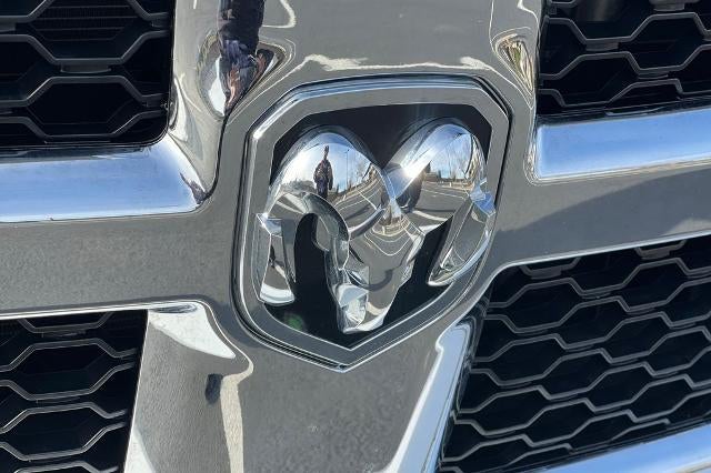 2024 RAM 1500 Classic SLT Quad Cab 4x2 6'4" Box