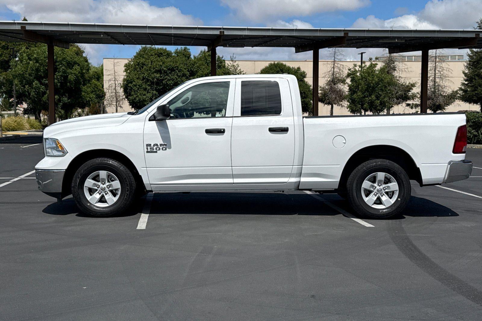 2024 RAM 1500 Classic SLT Quad Cab 4x2 6'4" Box
