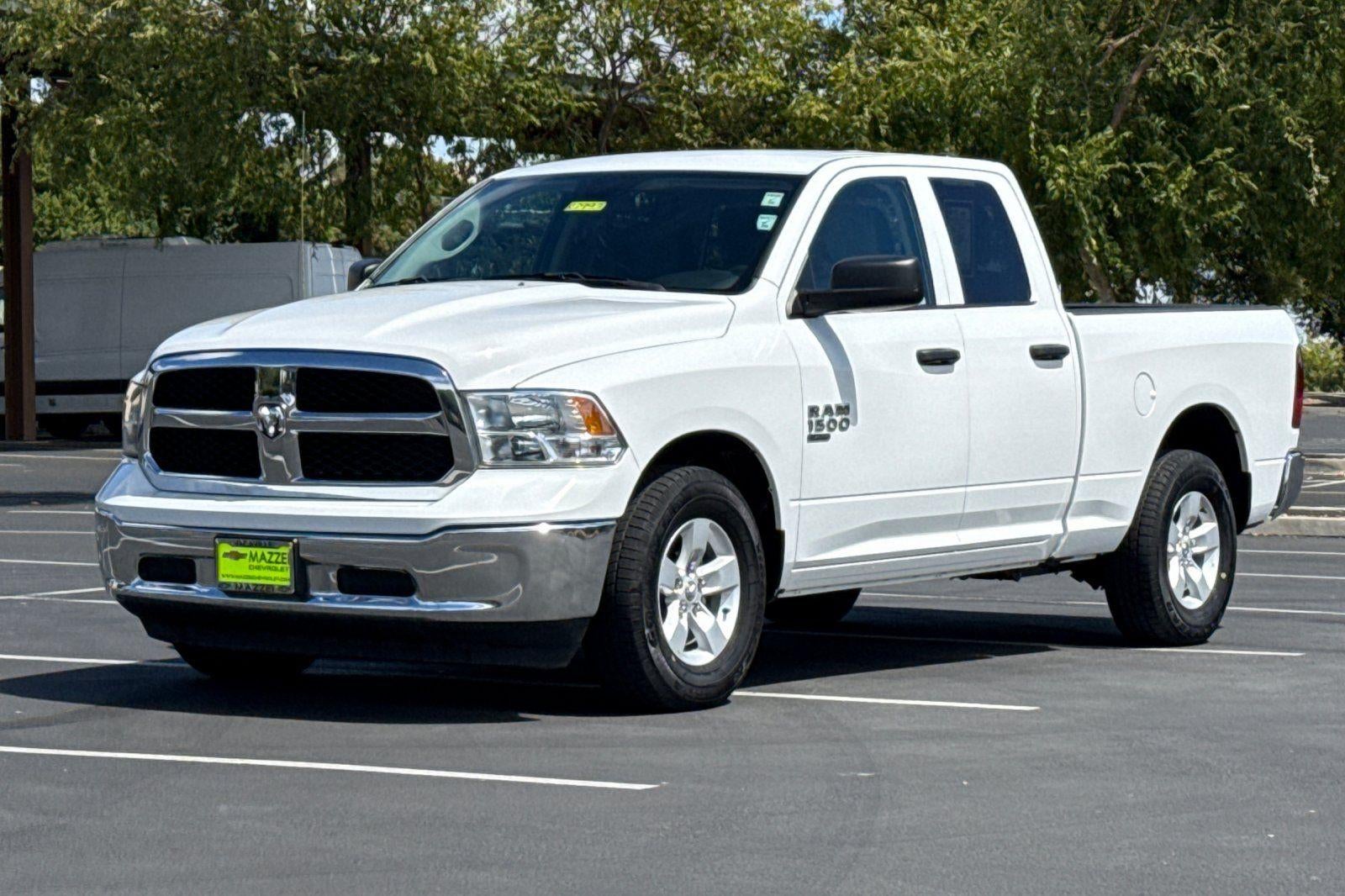 2024 RAM 1500 Classic SLT Quad Cab 4x2 6'4" Box