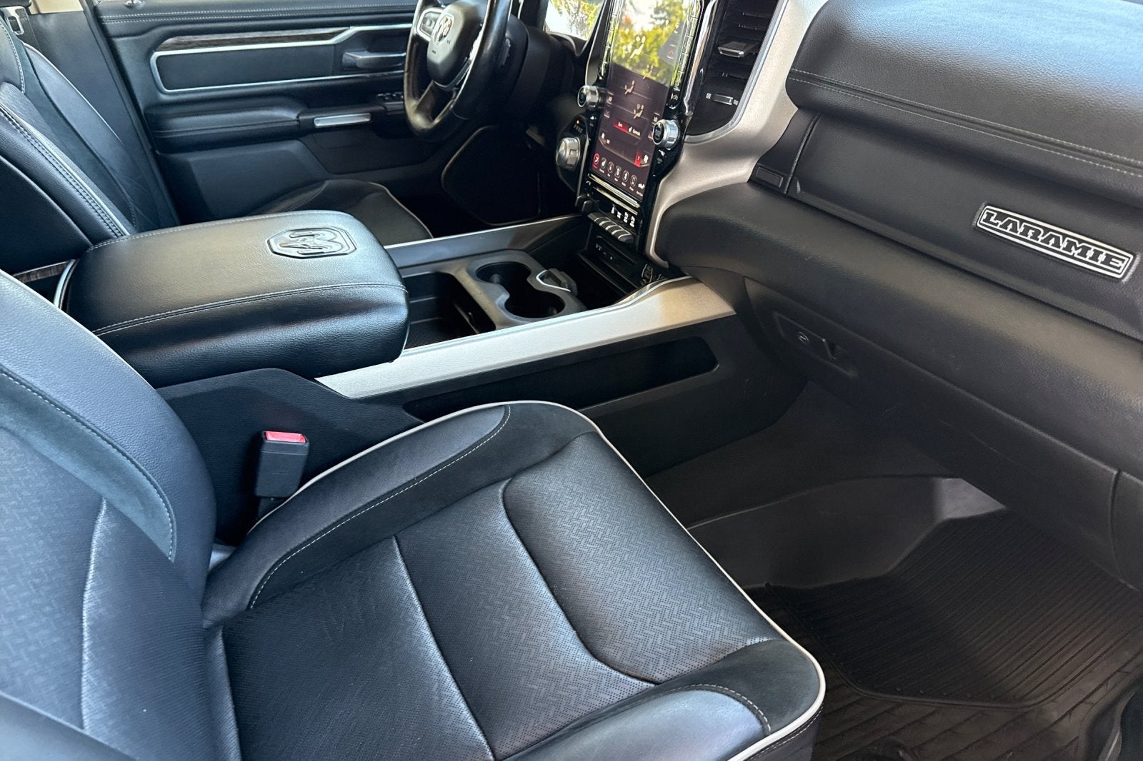 2019 RAM 1500 Laramie Crew Cab 4x2 5'7" Box