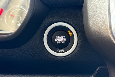 2019 RAM 1500 Laramie Crew Cab 4x2 5'7" Box