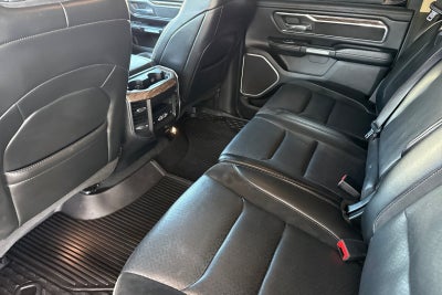 2019 RAM 1500 Laramie Crew Cab 4x2 5'7" Box