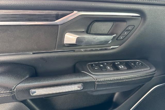 2024 RAM 1500 Laramie Crew Cab 4x2 5'7" Box