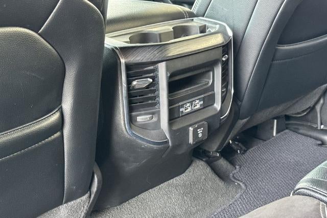 2024 RAM 1500 Laramie Crew Cab 4x2 5'7" Box