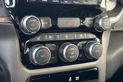 2024 RAM 1500 Laramie Crew Cab 4x2 5'7" Box