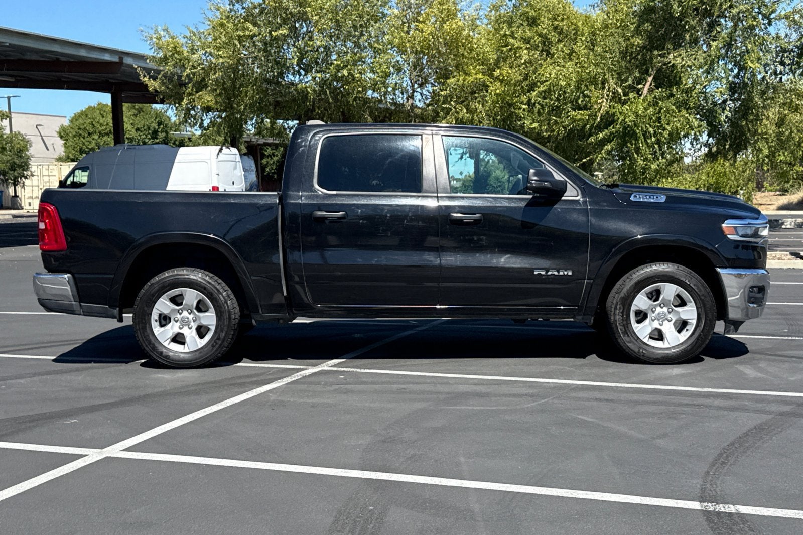 2025 RAM 1500 Big Horn Crew Cab 4x4 5'7" Box