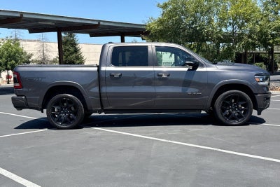 2022 RAM 1500 Laramie Crew Cab 4x4 5'7" Box