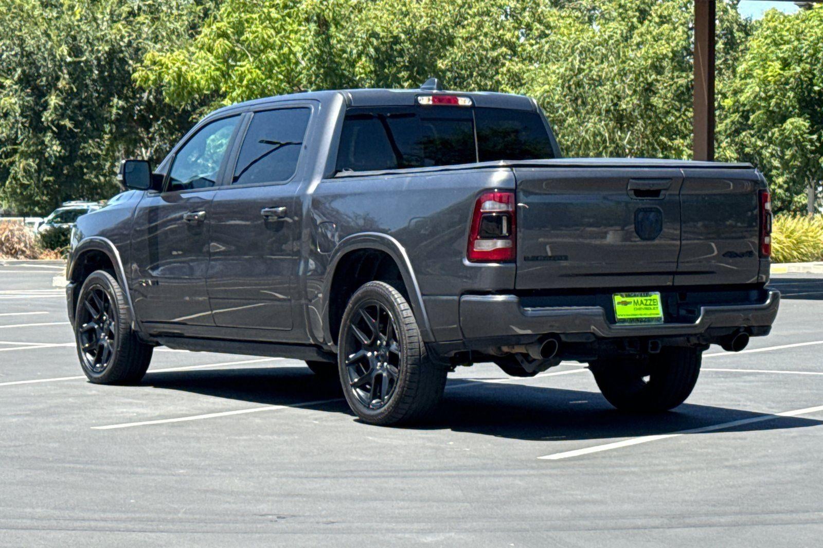 2022 RAM 1500 Laramie Crew Cab 4x4 5'7" Box
