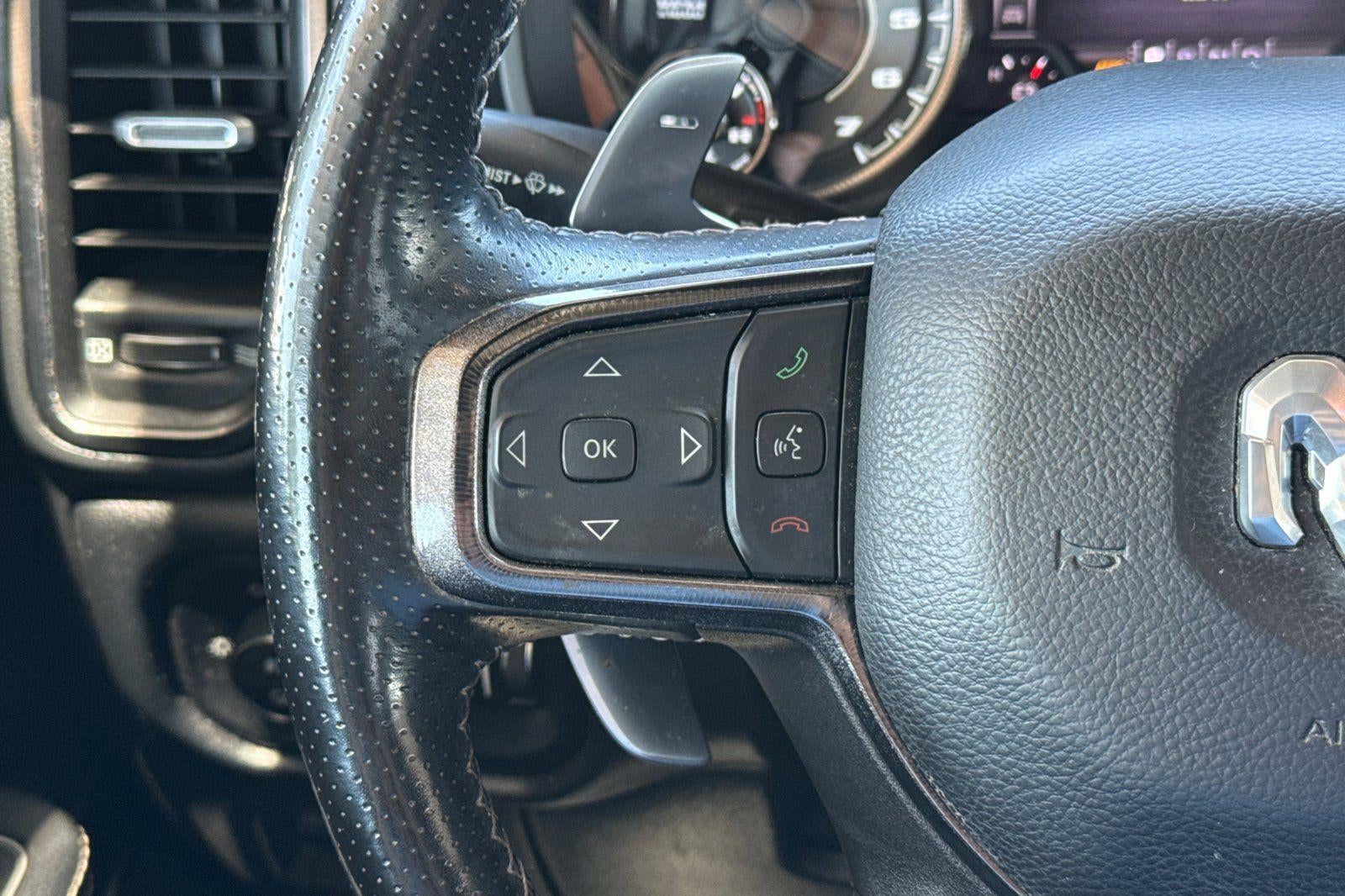2022 RAM 1500 Laramie Crew Cab 4x4 5'7" Box