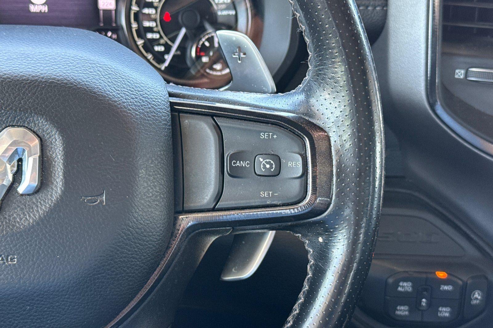 2022 RAM 1500 Laramie Crew Cab 4x4 5'7" Box