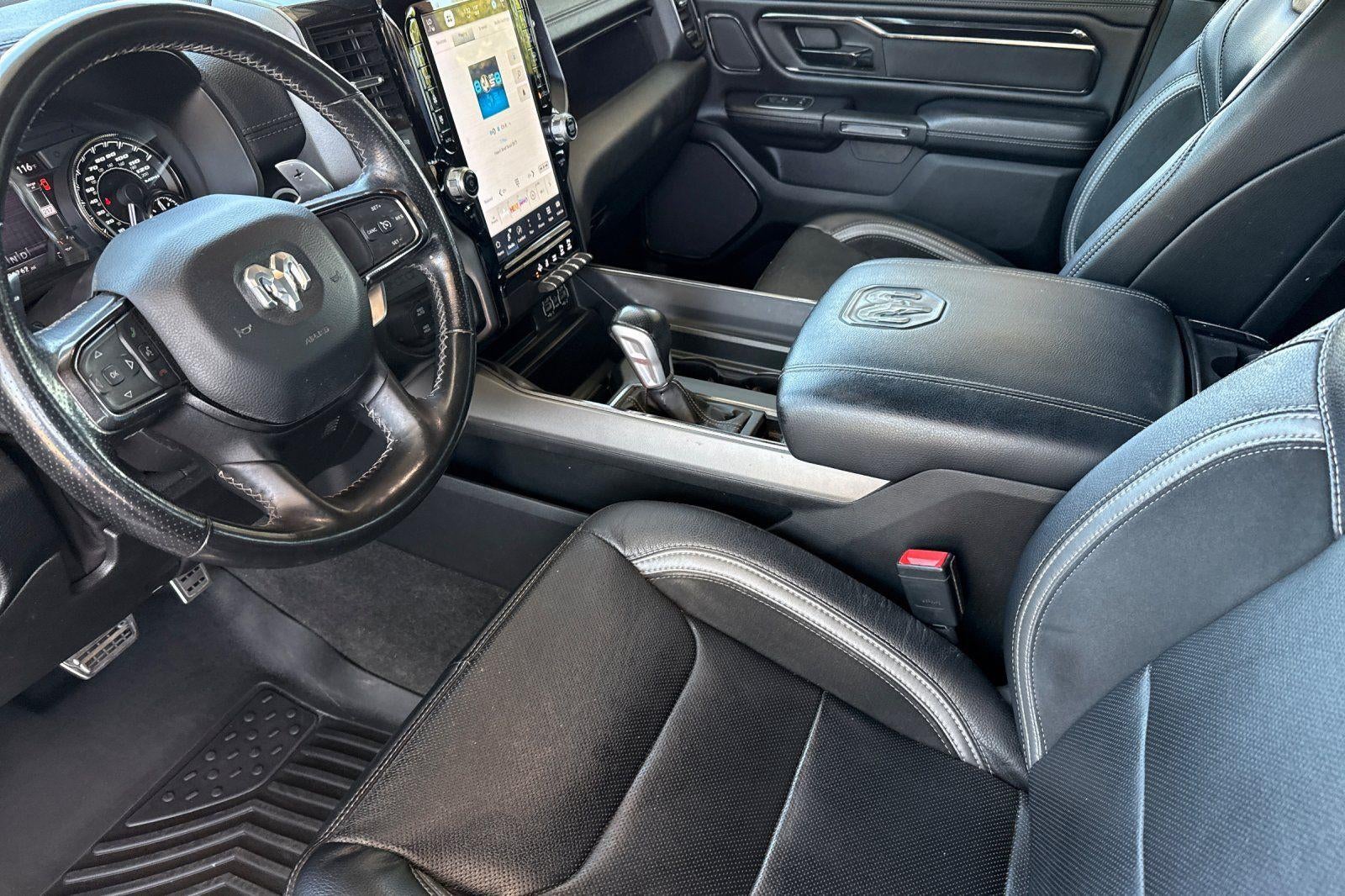 2022 RAM 1500 Laramie Crew Cab 4x4 5'7" Box