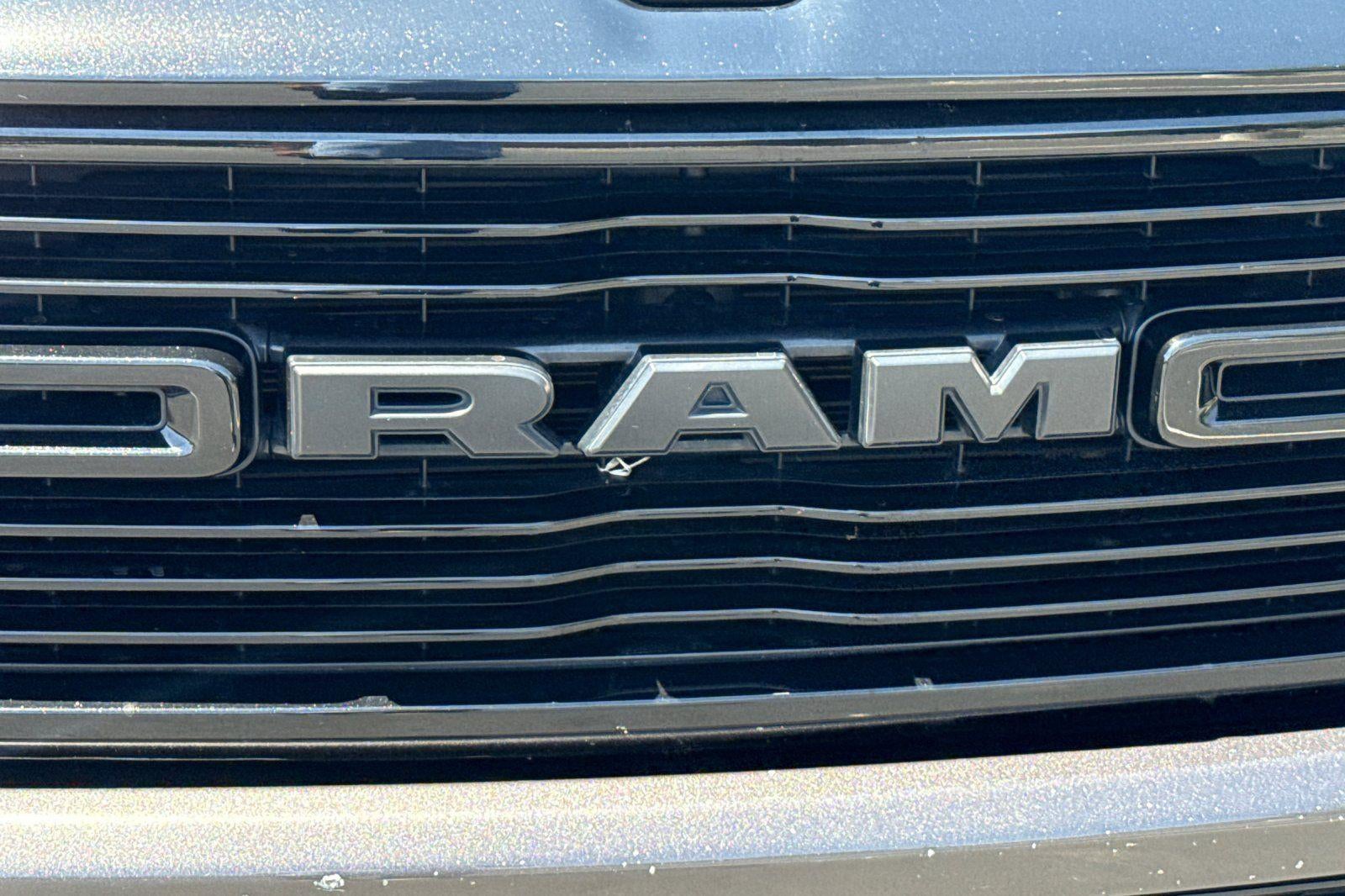 2022 RAM 1500 Laramie Crew Cab 4x4 5'7" Box