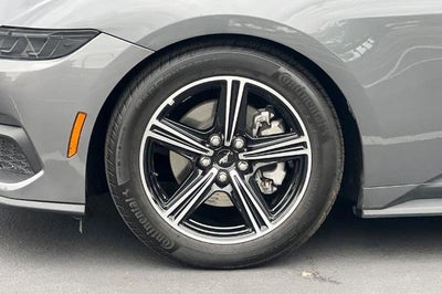 2025 Ford Mustang EcoBoost