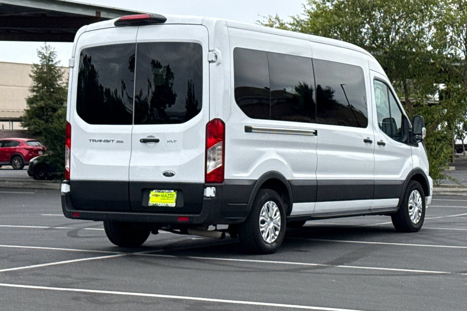 2025 Ford Transit Passenger Wagon XL