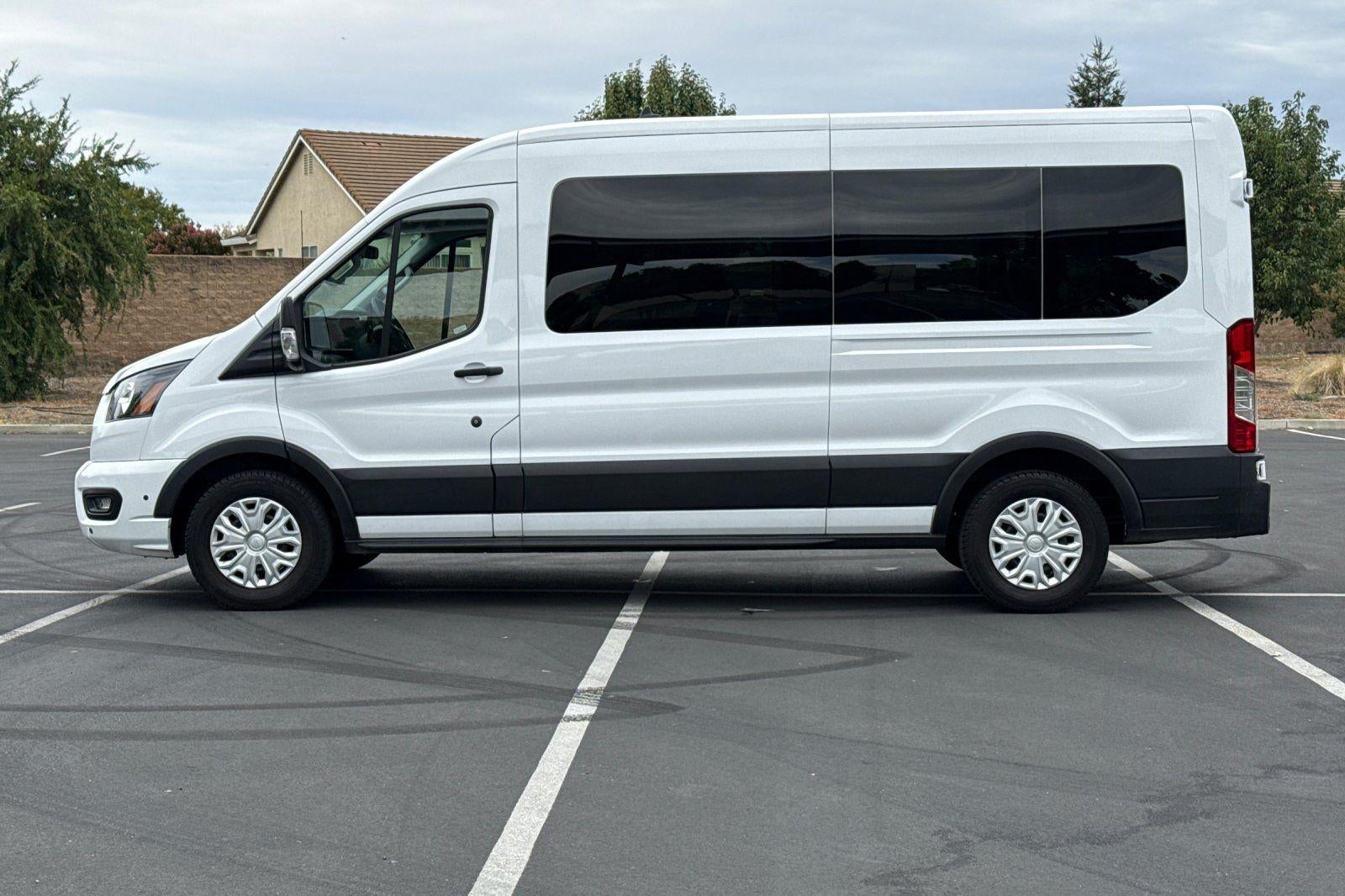 2025 Ford Transit Passenger Wagon XL