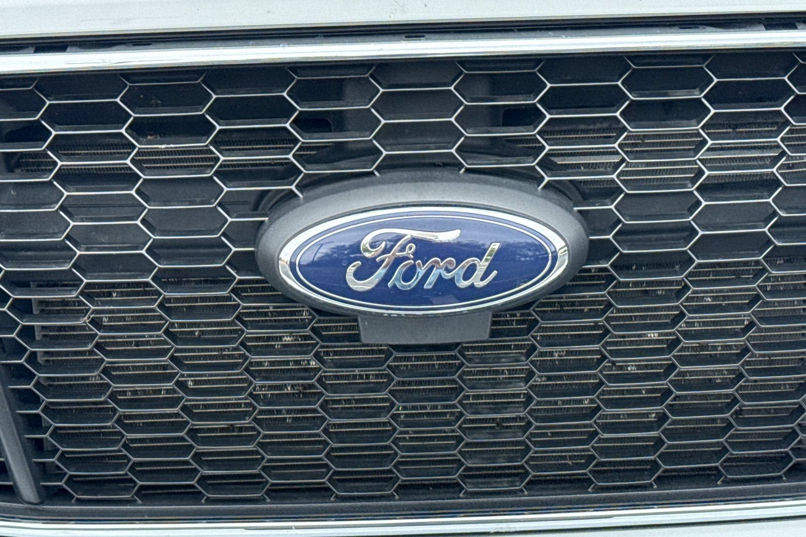 2025 Ford Transit Passenger Wagon XL