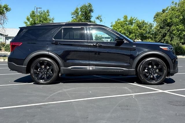 2024 Ford Explorer ST-Line
