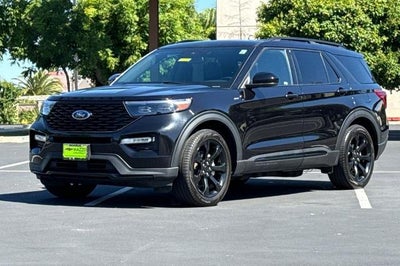 2024 Ford Explorer ST-Line