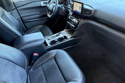 2024 Ford Explorer ST-Line
