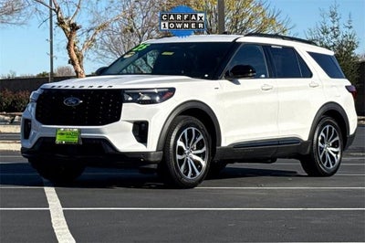 2025 Ford Explorer ST-Line