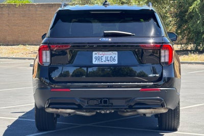 2025 Ford Explorer ST-Line
