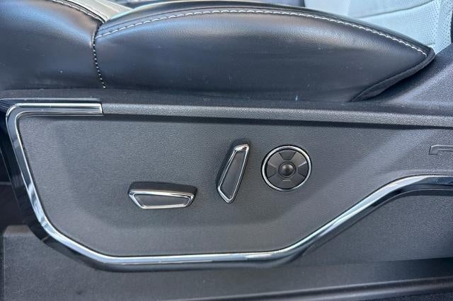 2024 Ford F-150 Lightning Platinum