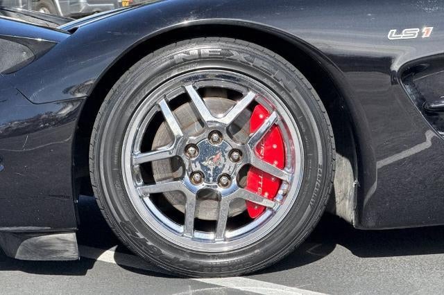 2004 Chevrolet Corvette Base